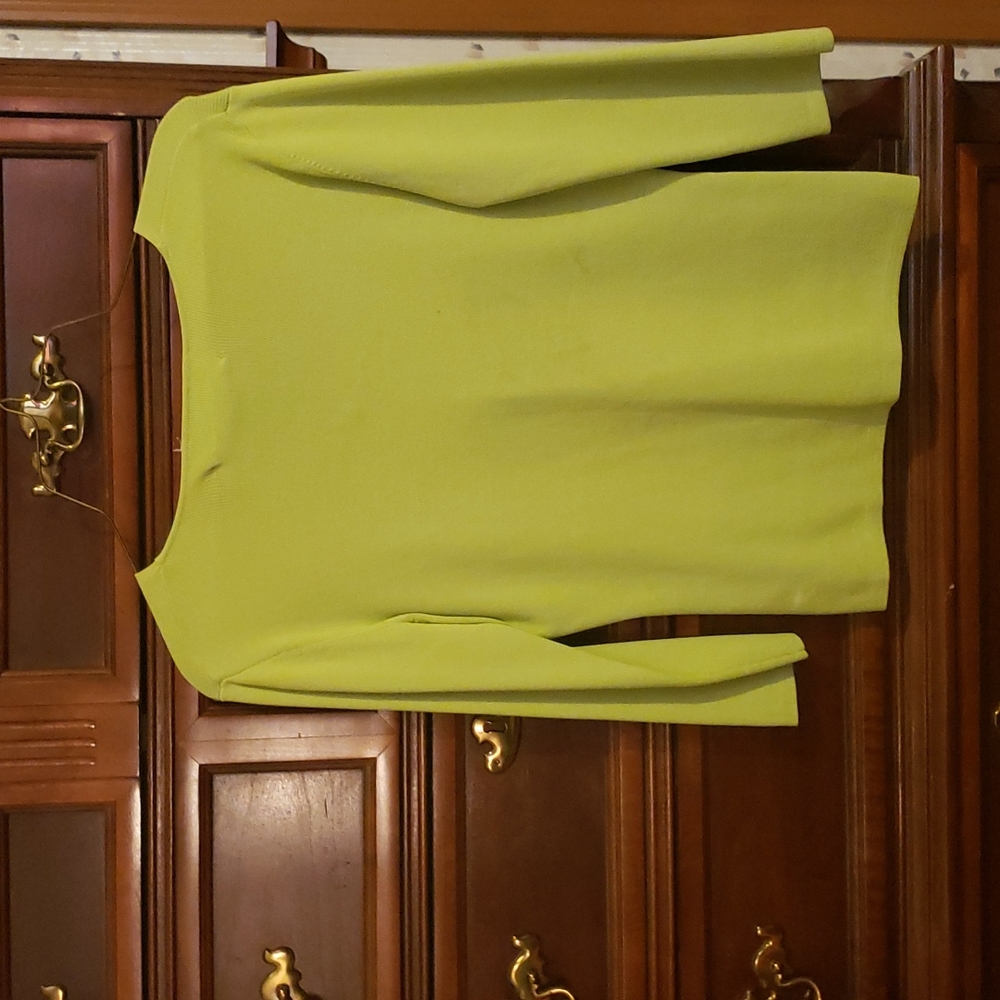 Lime green Viscose sweater 3 quarter length arms - Picture 2 of 5
